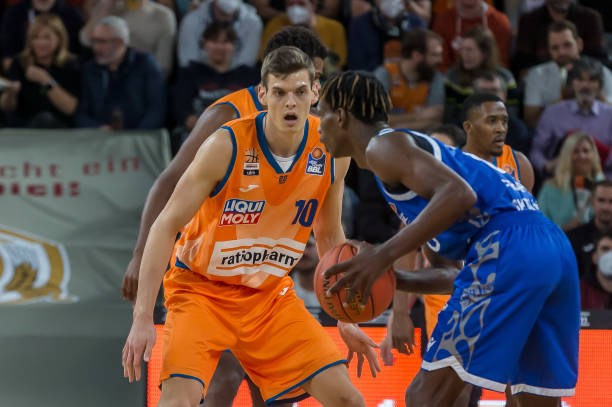 联赛作为中 联赛作为中