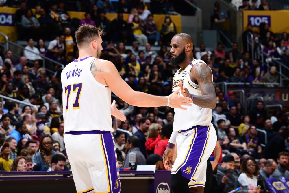 仅展现了他 仅展现了他