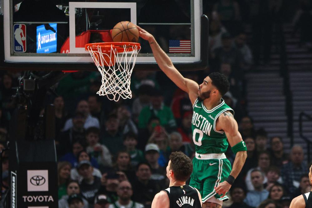 了巨大的提 了巨大的提